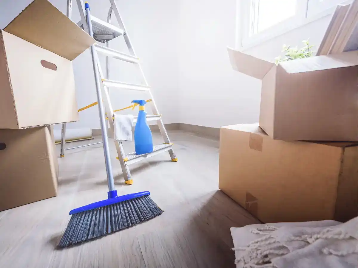 Flytterengøring: Sådan gør du rent før og efter en flytning
