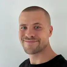 comment.user?.profileImg