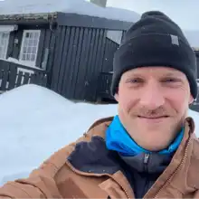 comment.user?.profileImg