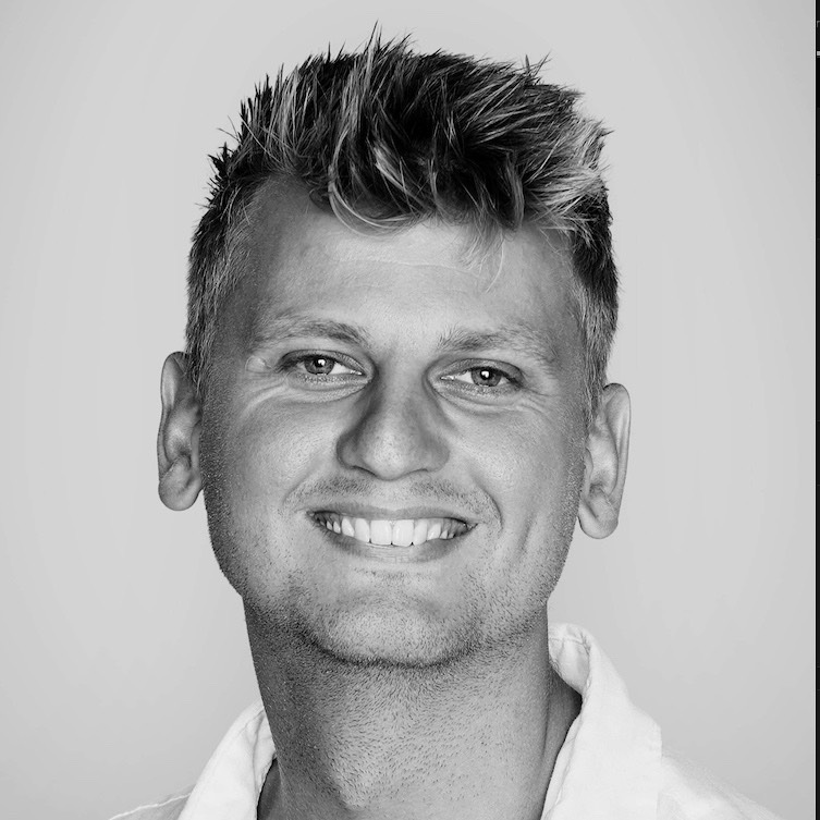 comment.user?.profileImg