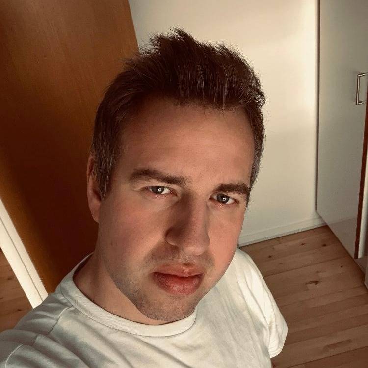 comment.user?.profileImg