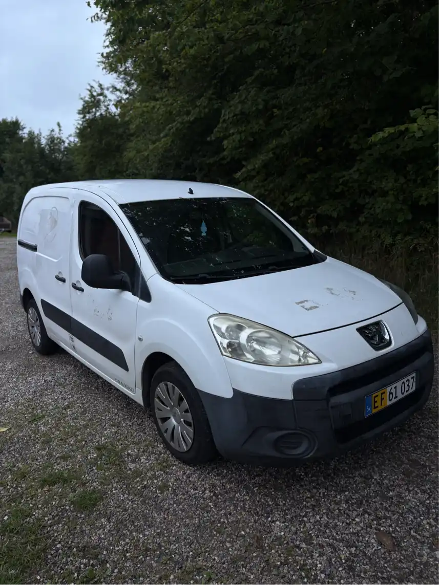 comment.user?.profileImg