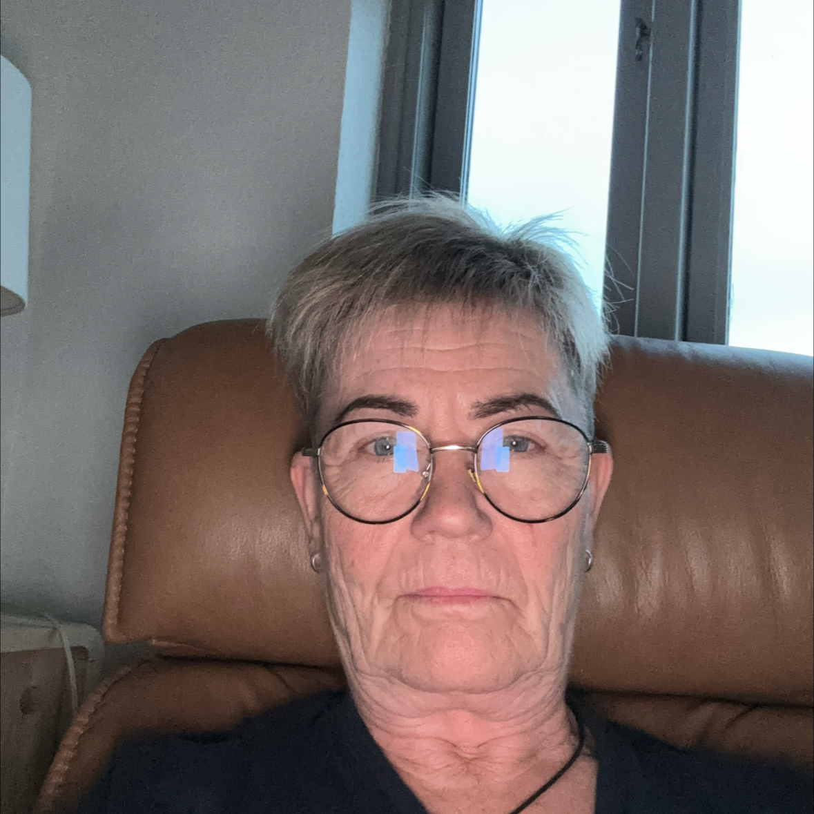comment.user?.profileImg