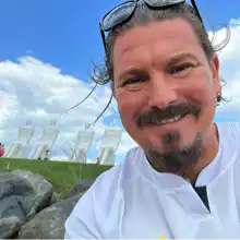 comment.user?.profileImg