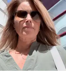 comment.user?.profileImg