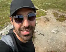 comment.user?.profileImg