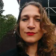 comment.user?.profileImg