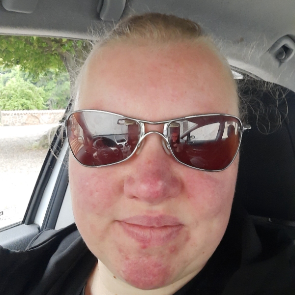 comment.user?.profileImg