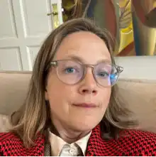 comment.user?.profileImg