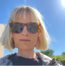 comment.user?.profileImg