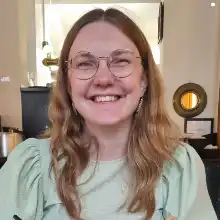 comment.user?.profileImg