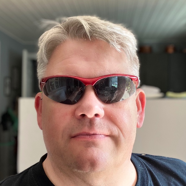 comment.user?.profileImg