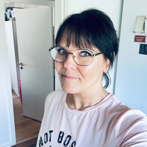 comment.user?.profileImg