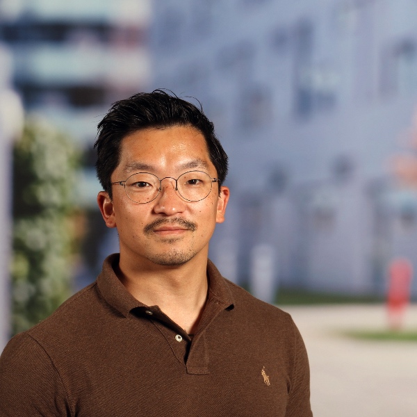 comment.user?.profileImg