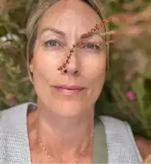 comment.user?.profileImg