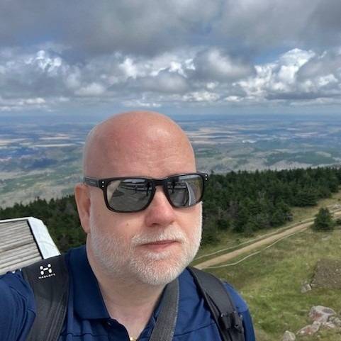 comment.user?.profileImg