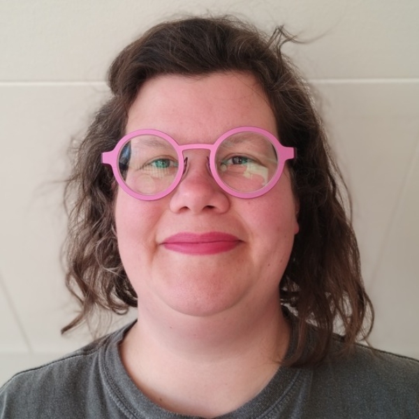 comment.user?.profileImg