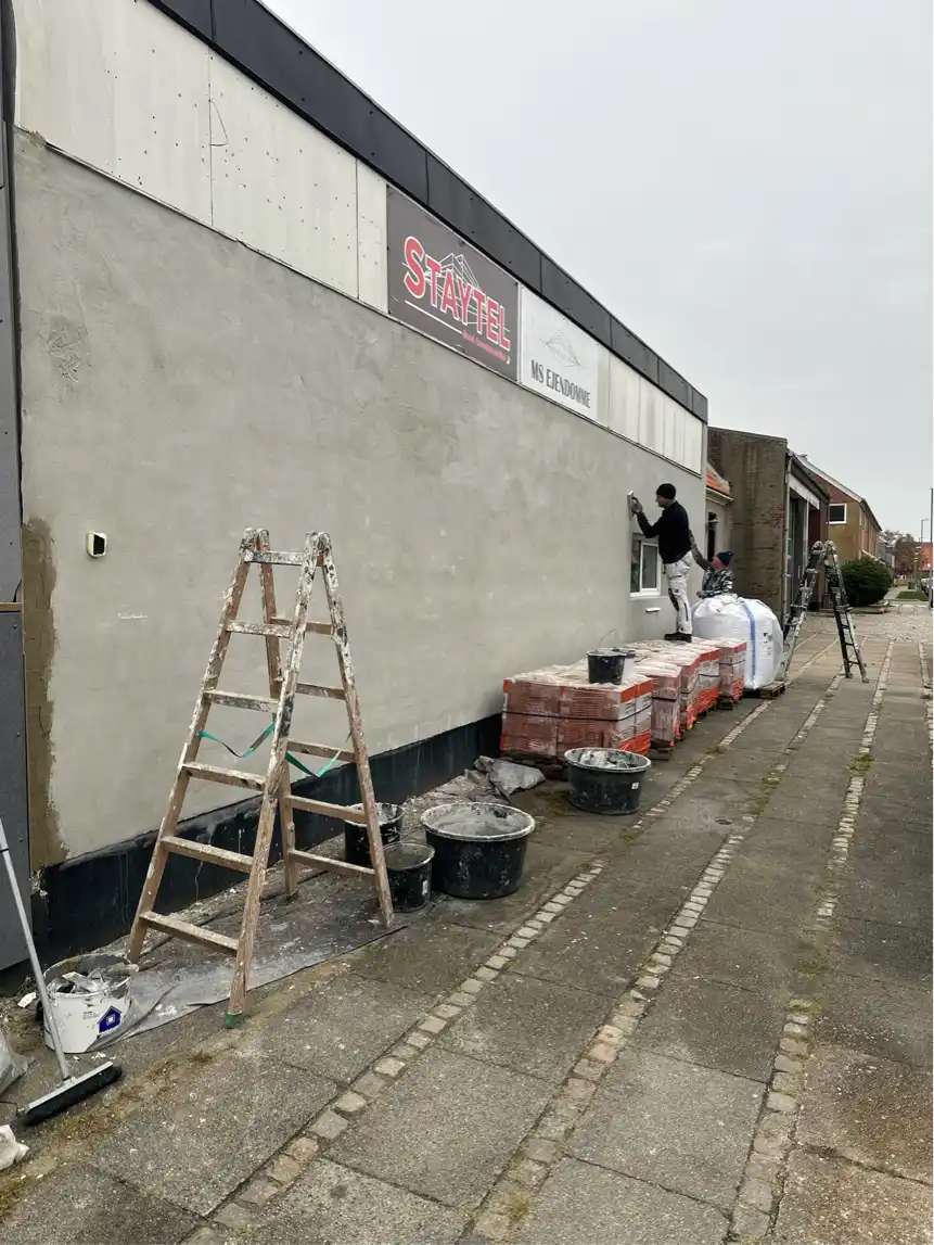 comment.user?.profileImg