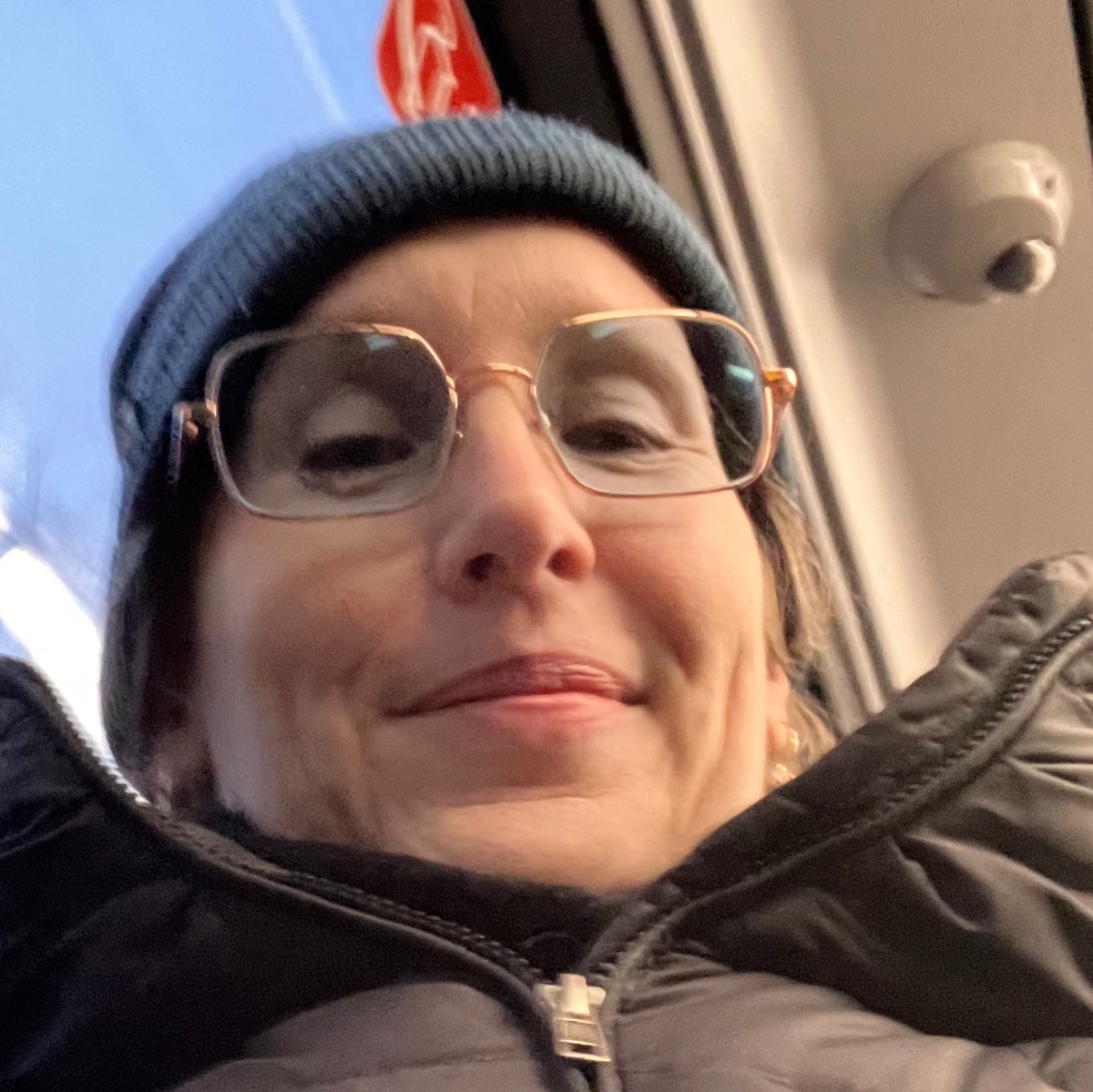 comment.user?.profileImg