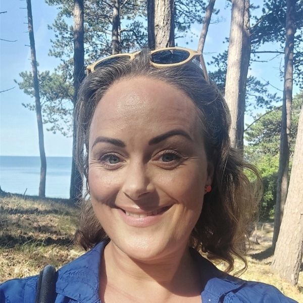 comment.user?.profileImg