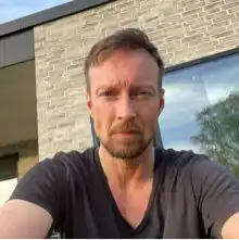 comment.user?.profileImg