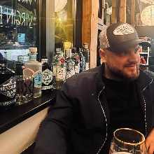 comment.user?.profileImg