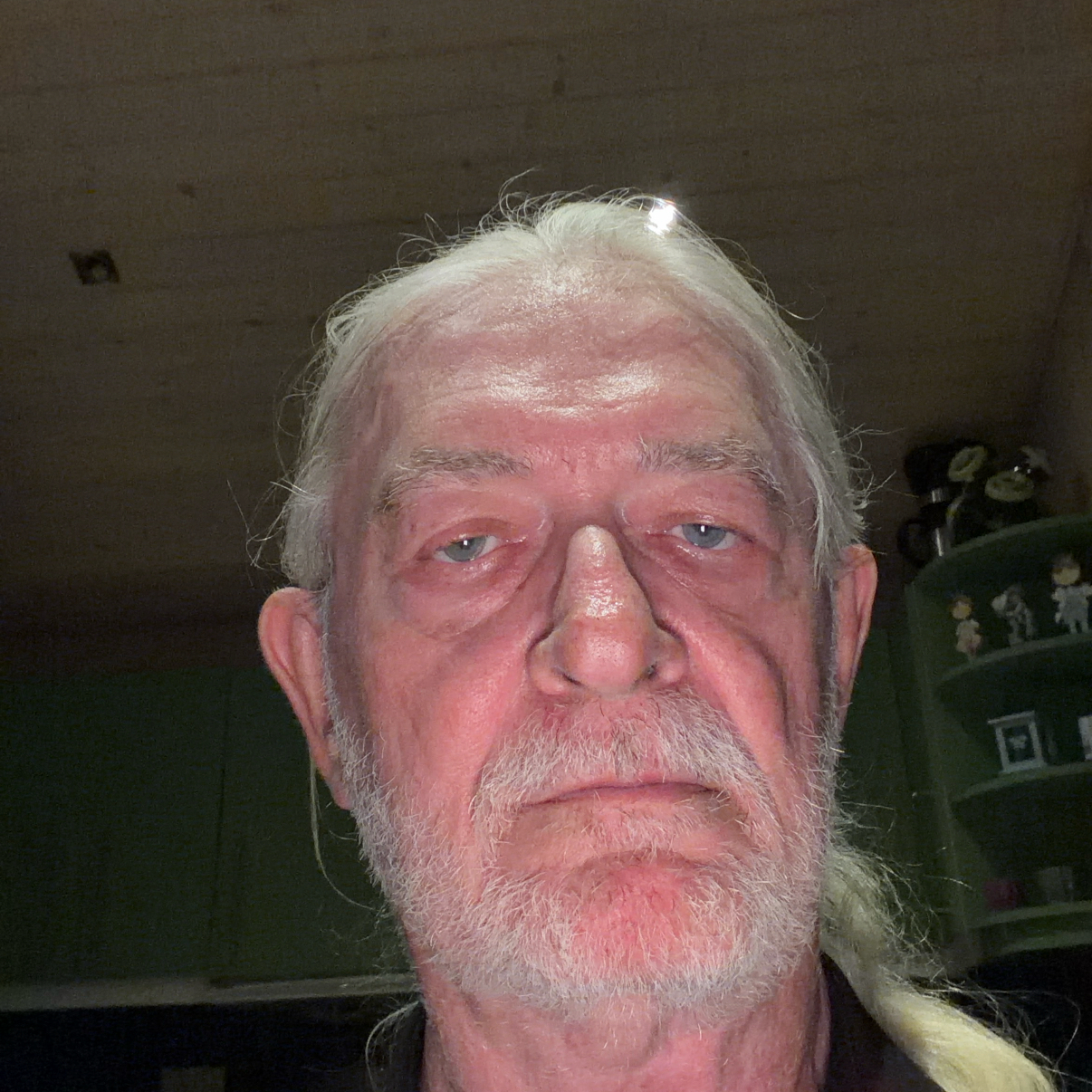 comment.user?.profileImg