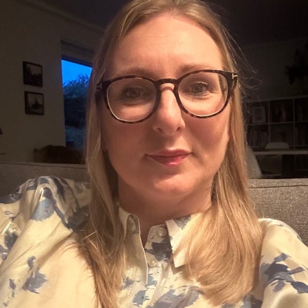 comment.user?.profileImg