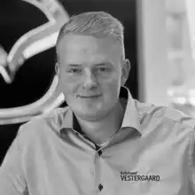 comment.user?.profileImg