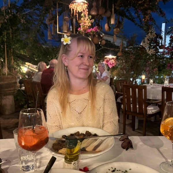 comment.user?.profileImg