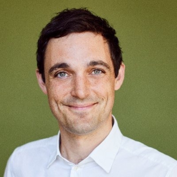 comment.user?.profileImg