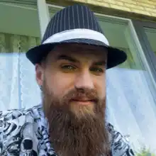 comment.user?.profileImg