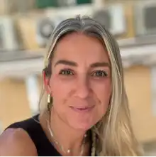 comment.user?.profileImg