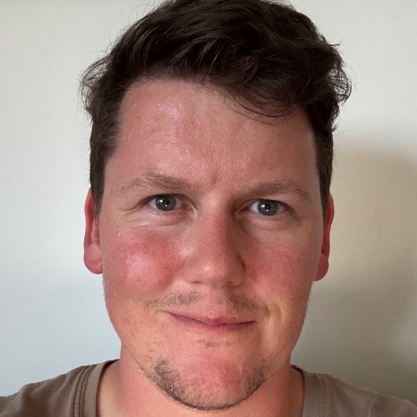 comment.user?.profileImg