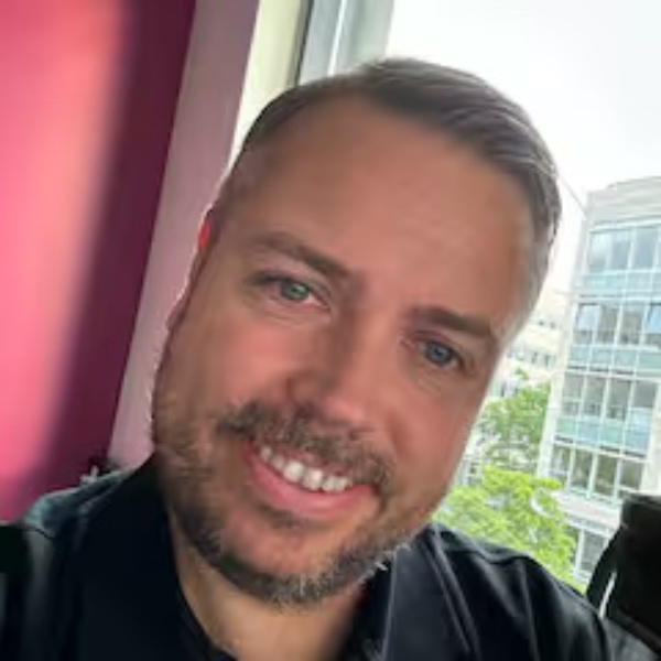 comment.user?.profileImg