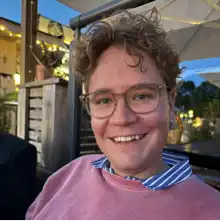 comment.user?.profileImg