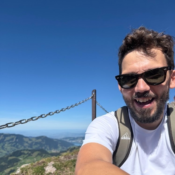 comment.user?.profileImg