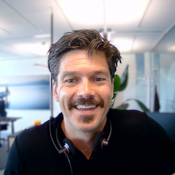 comment.user?.profileImg