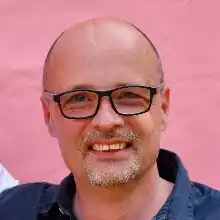 comment.user?.profileImg