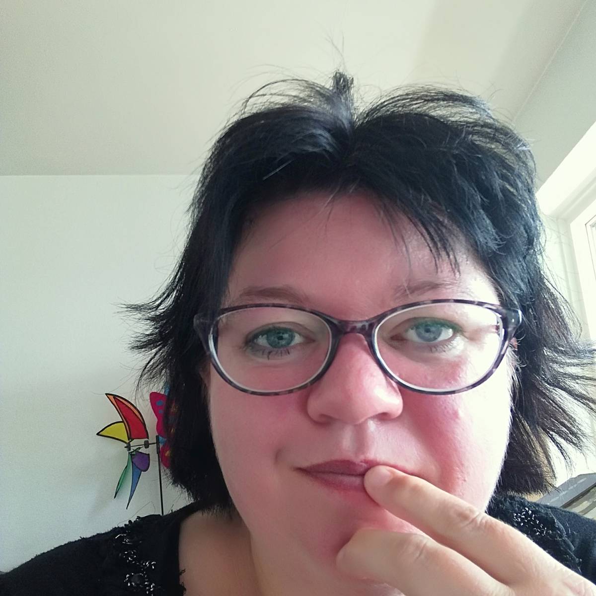 comment.user?.profileImg