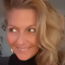 comment.user?.profileImg