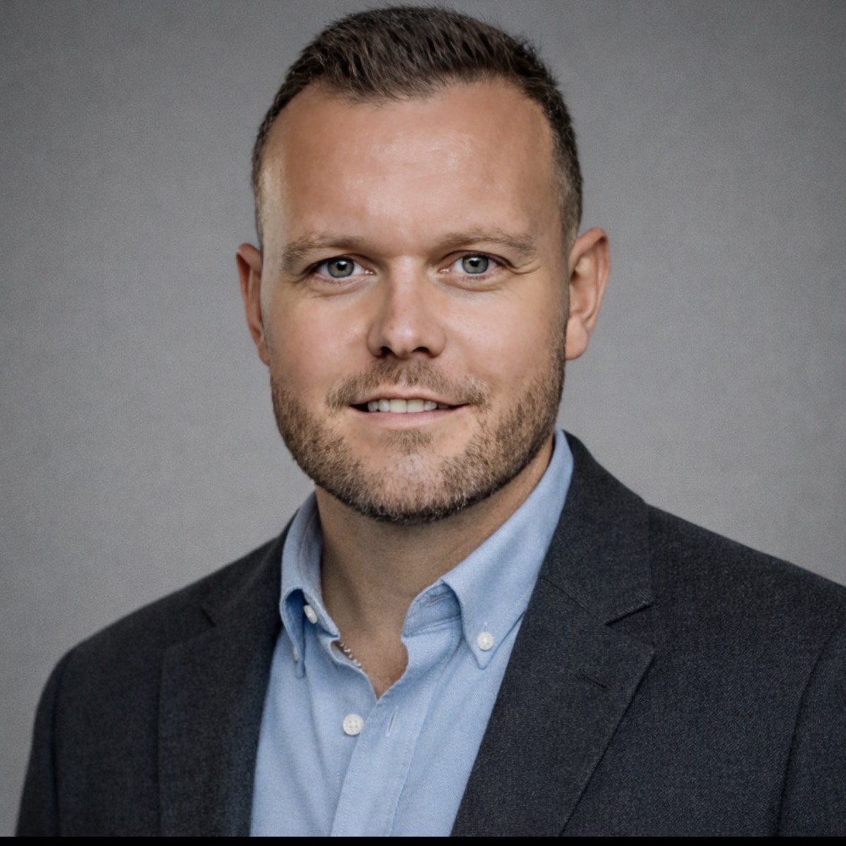 comment.user?.profileImg