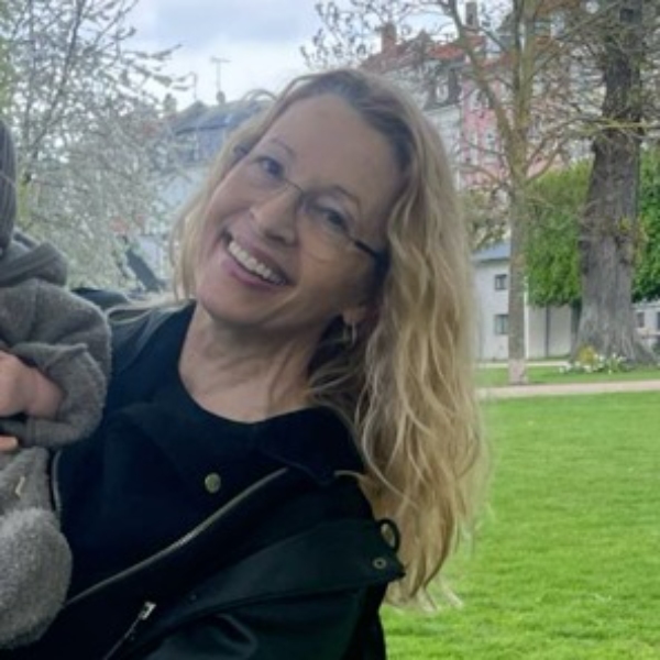 comment.user?.profileImg