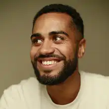 comment.user?.profileImg