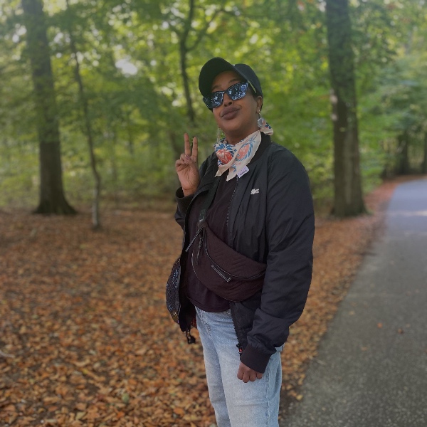 comment.user?.profileImg