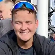 comment.user?.profileImg