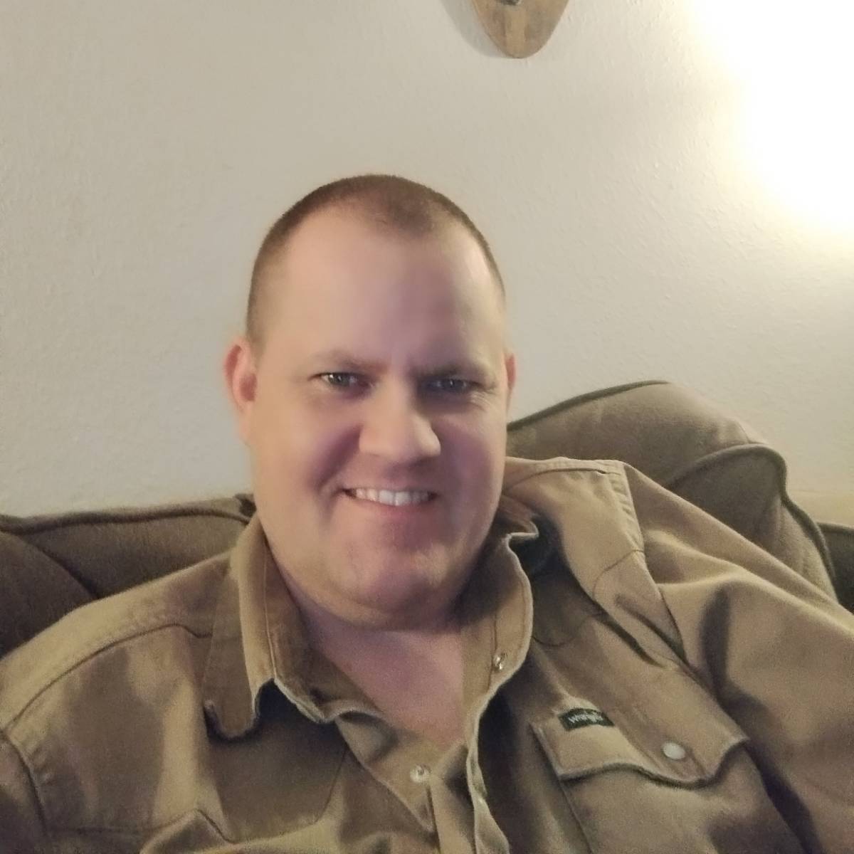 comment.user?.profileImg
