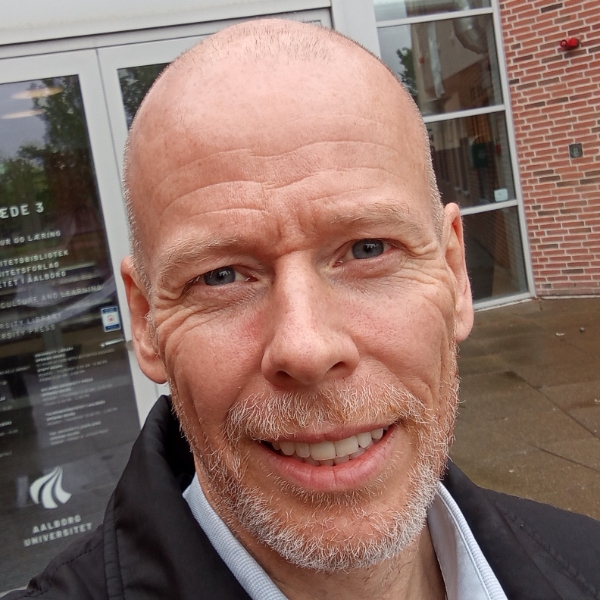 comment.user?.profileImg