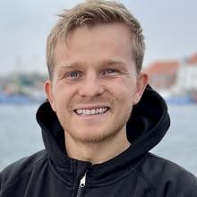 comment.user?.profileImg