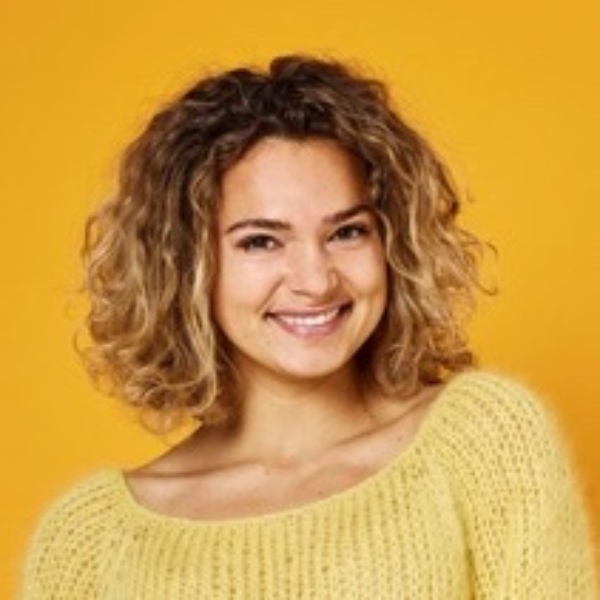 comment.user?.profileImg